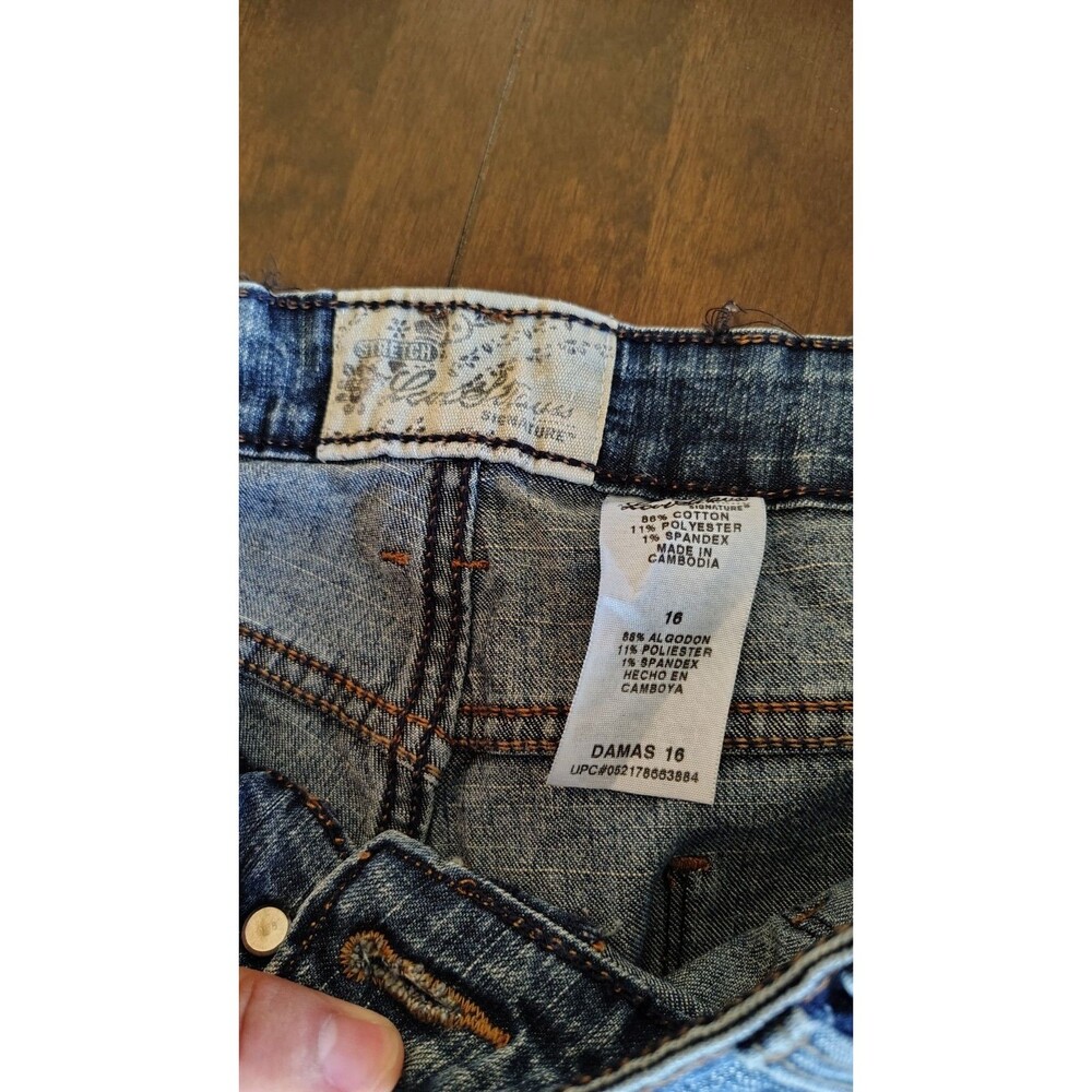 Levi's Women’s Signature Stretch Strait Jeans Misses SZ 16 Medium Wash - Picture 2 of 6